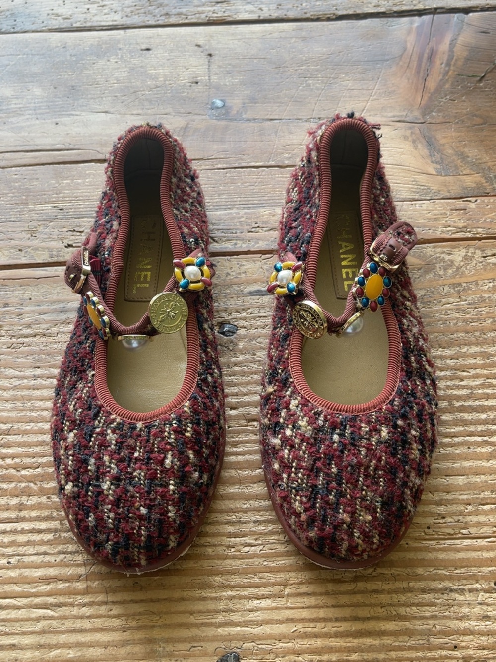 Ch@ne! Inspired tweed ballet flats w/ embellished strap